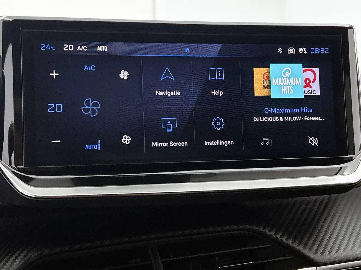 1.2 Hybrid 145pk GT Automaat | Navigatie | Camera Voor + Achter | Adaptieve Cruise Control | Climate Control | 17"LMV | Full-LED | Keyless Entry/Start |
