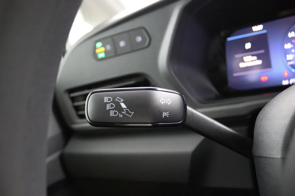 2.0 EcoBlue L1 Trend | NIEUW! | GEEN BPM! | Trekhaak | 1500KG Trekgewicht | Navigatie | Airco | Schuifdeur | CarPlay/Android Auto | Bluetooth | Parkeersensoren | Bluetooth