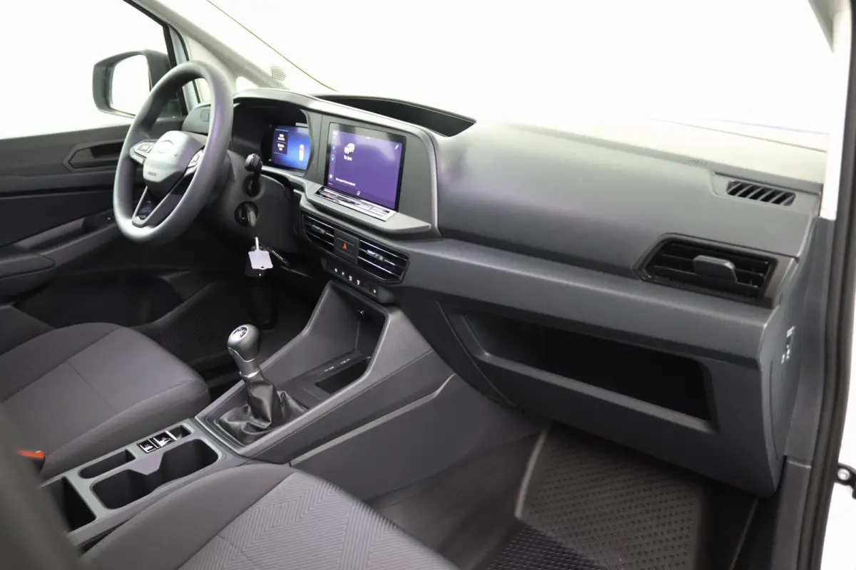2.0 EcoBlue L1 Trend | NIEUW! | GEEN BPM! | Trekhaak | 1500KG Trekgewicht | Navigatie | Airco | Schuifdeur | CarPlay/Android Auto | Bluetooth | Parkeersensoren | Bluetooth