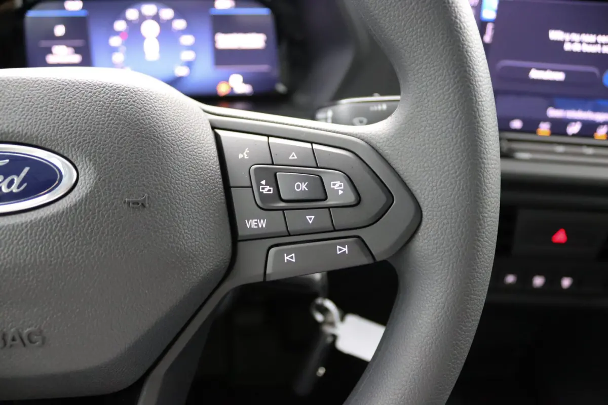 2.0 EcoBlue L1 Trend | NIEUW! | GEEN BPM! | Trekhaak | 1500KG Trekgewicht | Navigatie | Airco | Schuifdeur | CarPlay/Android Auto | Bluetooth | Parkeersensoren | Bluetooth