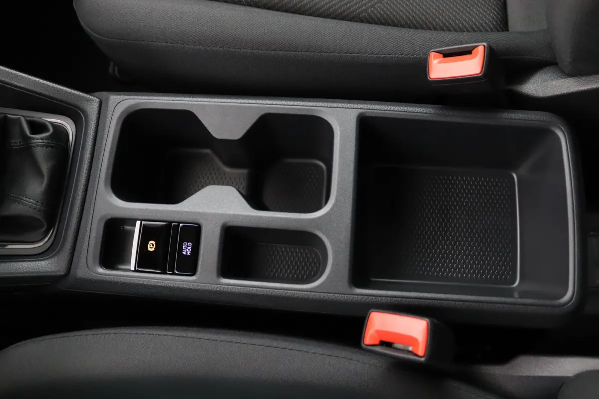 2.0 EcoBlue L1 Trend | NIEUW! | GEEN BPM! | Trekhaak | 1500KG Trekgewicht | Navigatie | Airco | Schuifdeur | CarPlay/Android Auto | Bluetooth | Parkeersensoren | Bluetooth