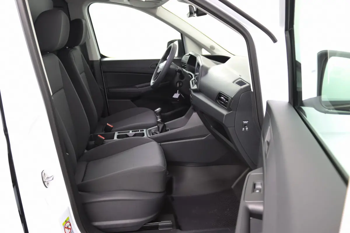 2.0 EcoBlue L1 Trend | NIEUW! | GEEN BPM! | Trekhaak | 1500KG Trekgewicht | Navigatie | Airco | Schuifdeur | CarPlay/Android Auto | Bluetooth | Parkeersensoren | Bluetooth