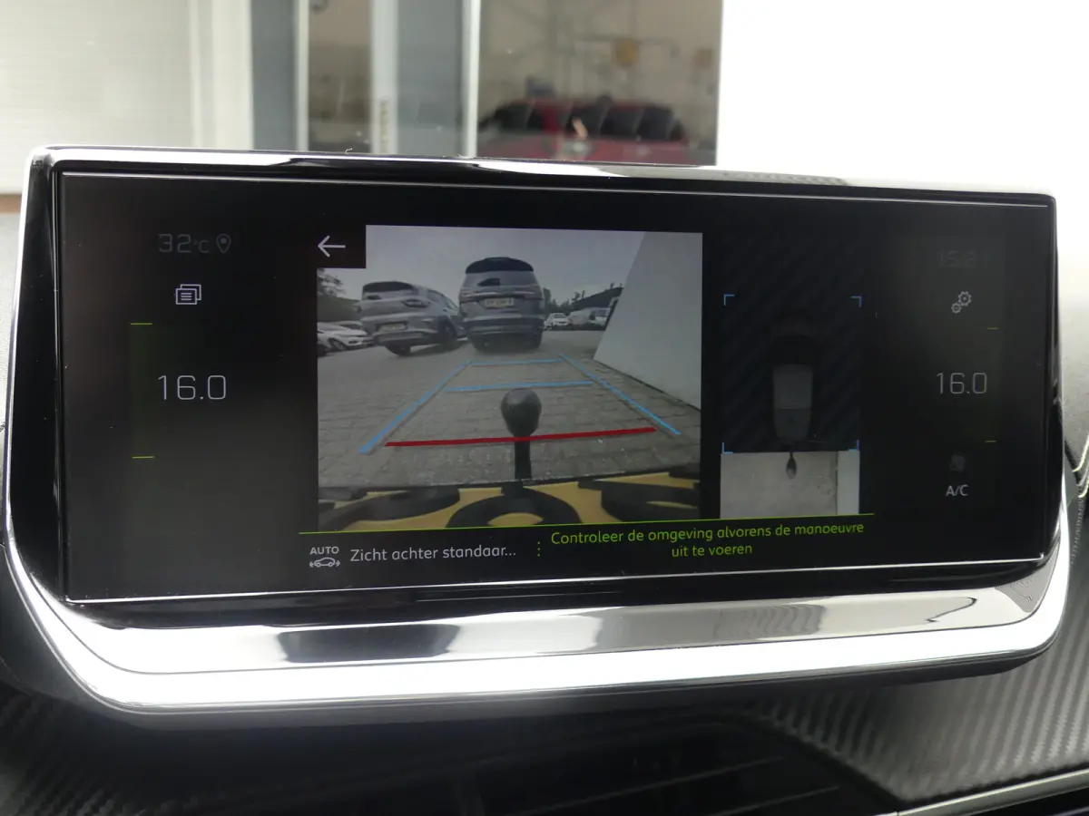 1.2 PureTech GT Pack | TREKHAAK | CAMERA | ADAPTIVE CRUISE | DODEHOEKDETECTIE | STOELVERWARMING | PARKEERSENSOREN V+A | APPLE CARPLAY / ANDRIOD AUTO | NAVI | LMV 17" |