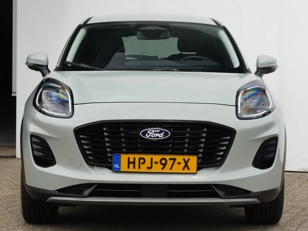 1.0 EcoBoost Titanium | TREKHAAK | CAMERA | STUUR+STOEL+VOORRUITVERWARMING | ELEKTRISCHE ACHTERKLEP | PARKEERSENSOREN | LMV 17" | NAVI |