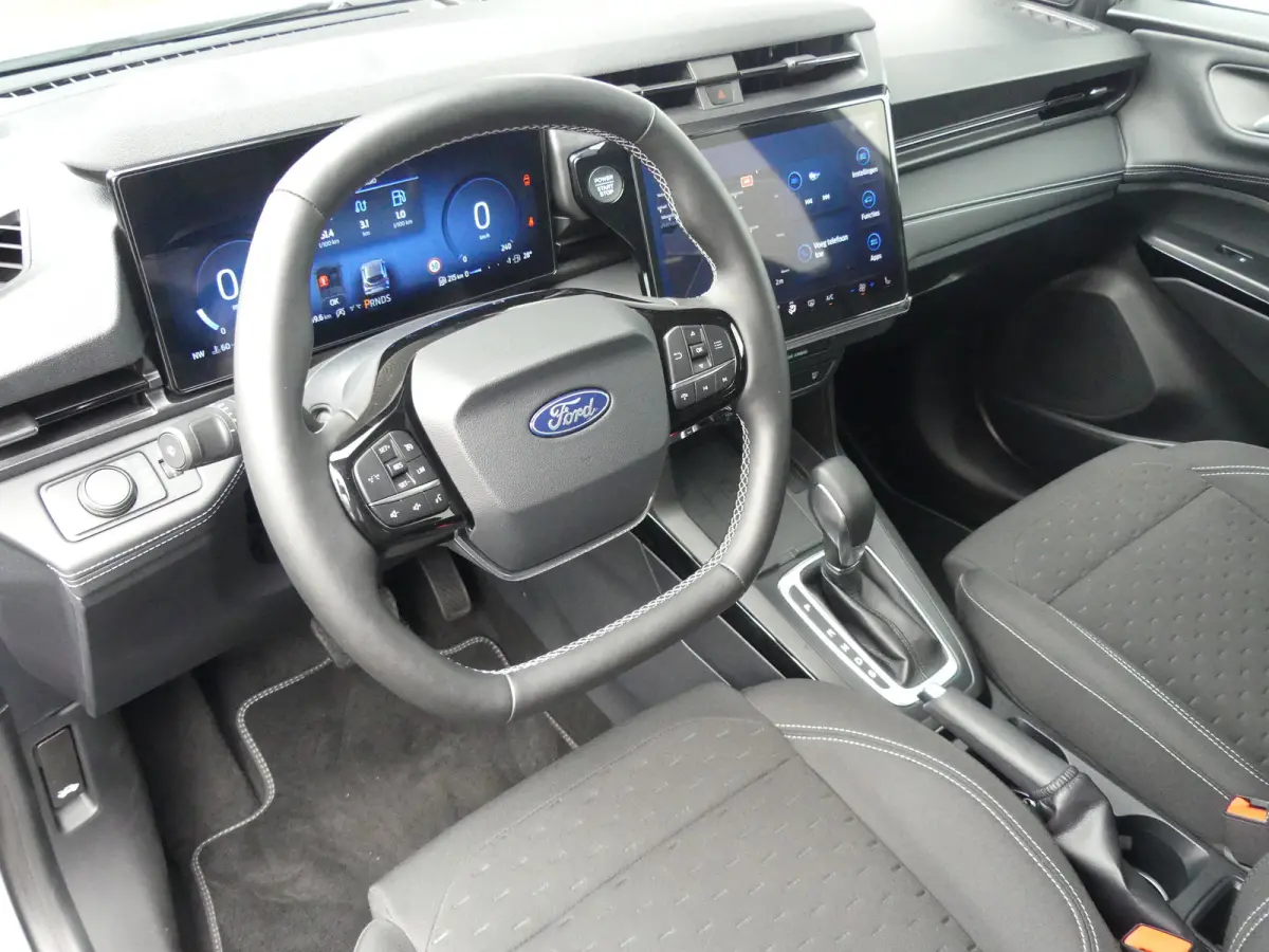 1.0 EcoBoost Titanium | TREKHAAK | CAMERA | STUUR+STOEL+VOORRUITVERWARMING | ELEKTRISCHE ACHTERKLEP | PARKEERSENSOREN | LMV 17" | NAVI |