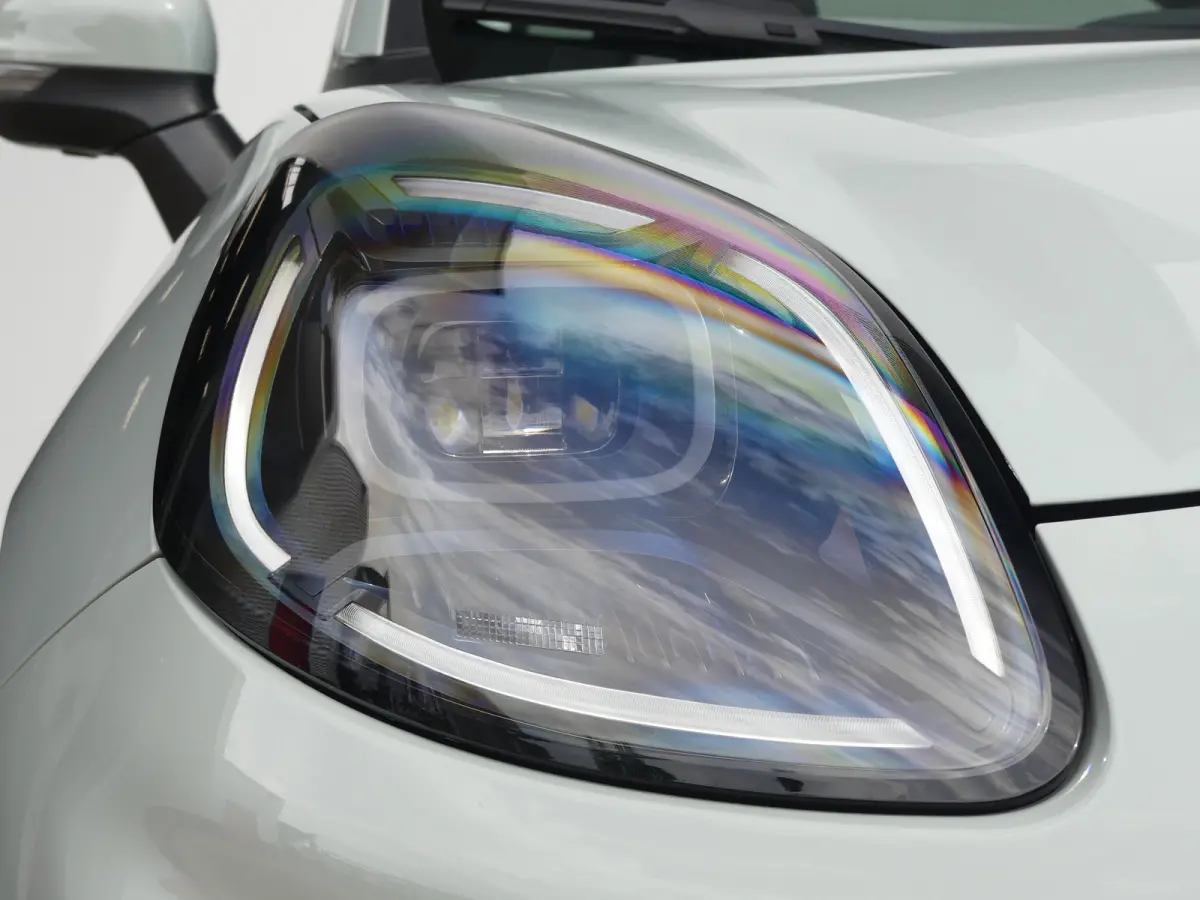 1.0 EcoBoost Titanium | TREKHAAK | CAMERA | STUUR+STOEL+VOORRUITVERWARMING | ELEKTRISCHE ACHTERKLEP | PARKEERSENSOREN | LMV 17" | NAVI |