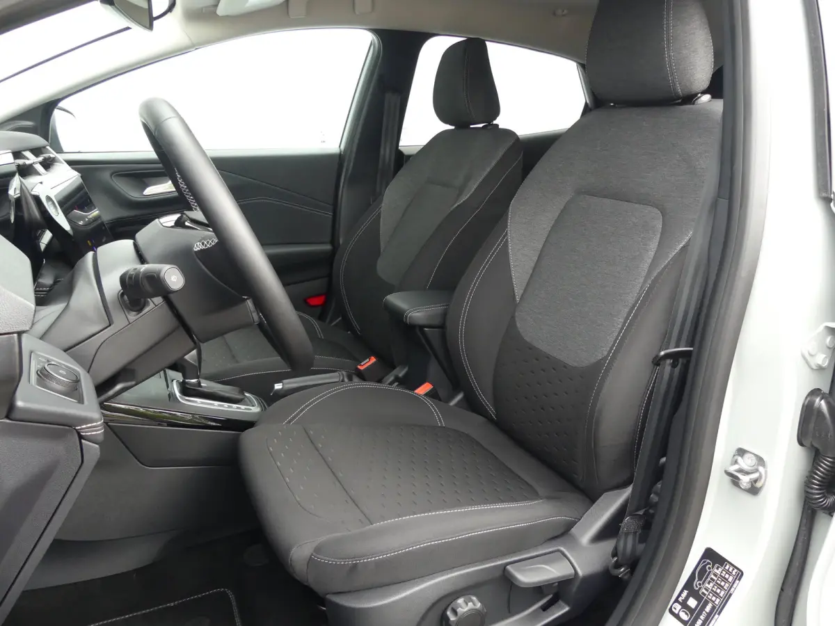 1.0 EcoBoost Titanium | TREKHAAK | CAMERA | STUUR+STOEL+VOORRUITVERWARMING | ELEKTRISCHE ACHTERKLEP | PARKEERSENSOREN | LMV 17" | NAVI |