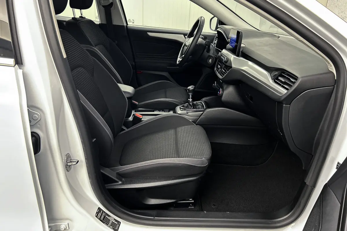 1.0 EcoBoost Trend Edition Business | Camera | Apple Carplay