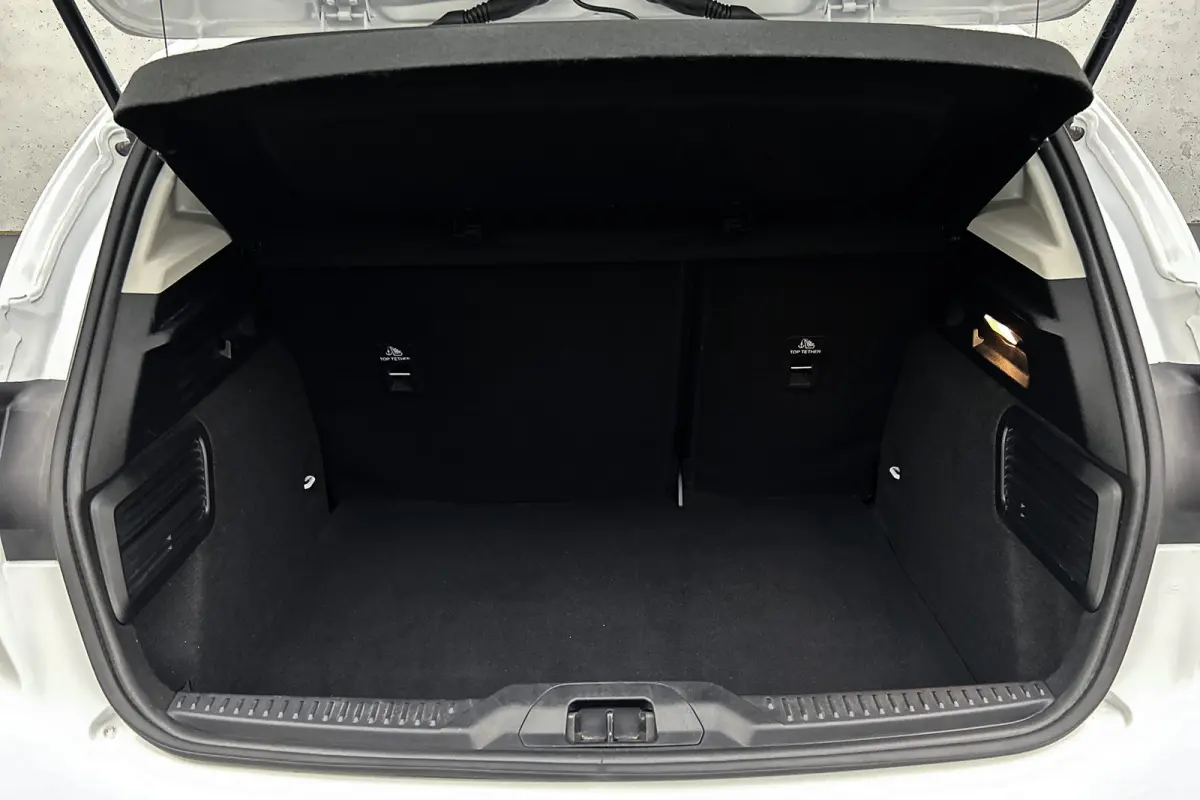 1.0 EcoBoost Trend Edition Business | Camera | Apple Carplay