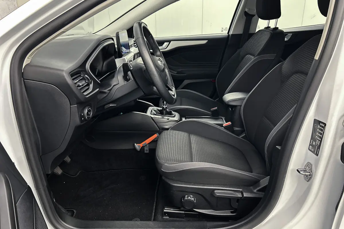 1.0 EcoBoost Trend Edition Business | Camera | Apple Carplay