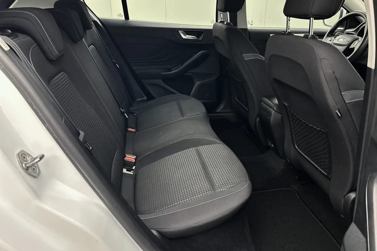 1.0 EcoBoost Trend Edition Business | Camera | Apple Carplay