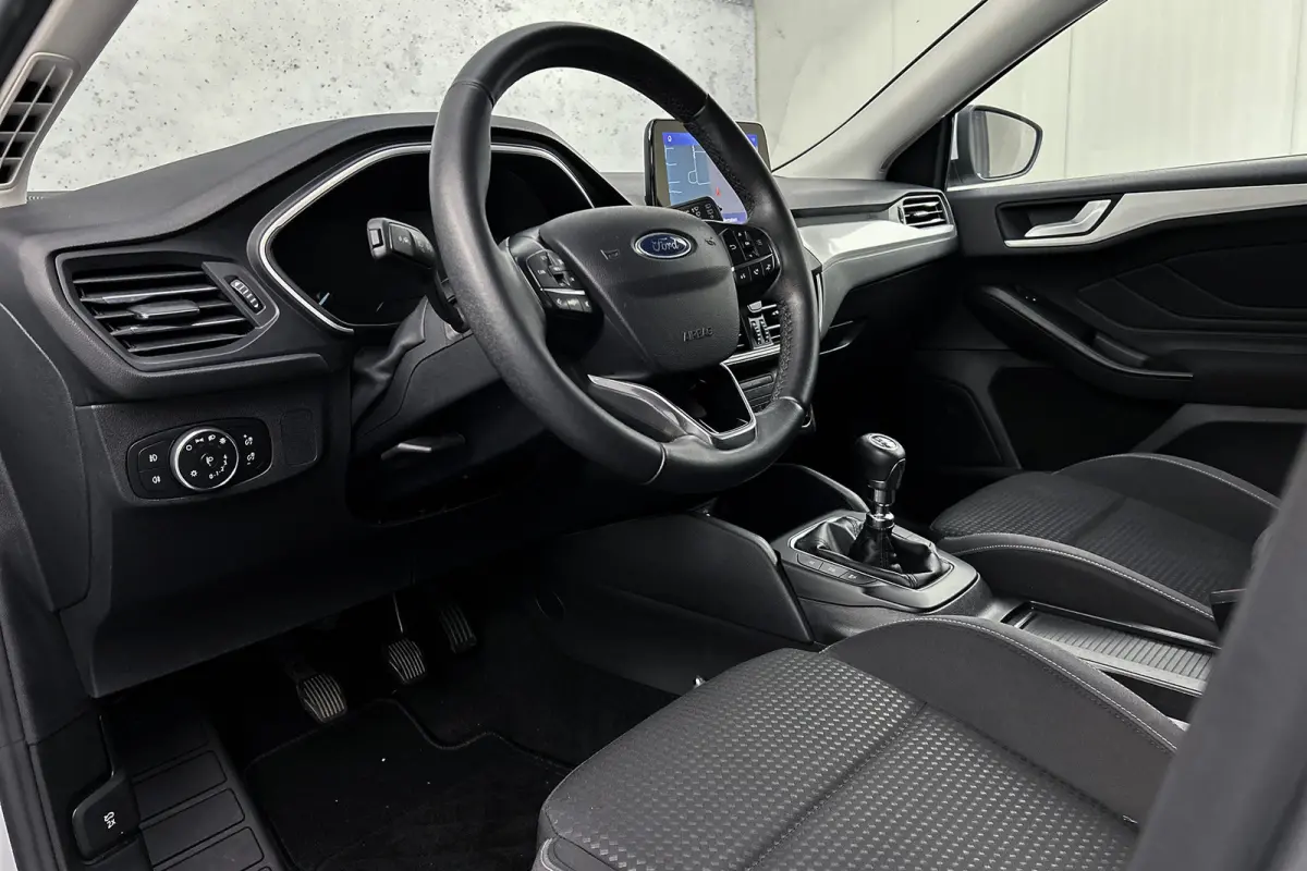 1.0 EcoBoost Trend Edition Business | Camera | Apple Carplay