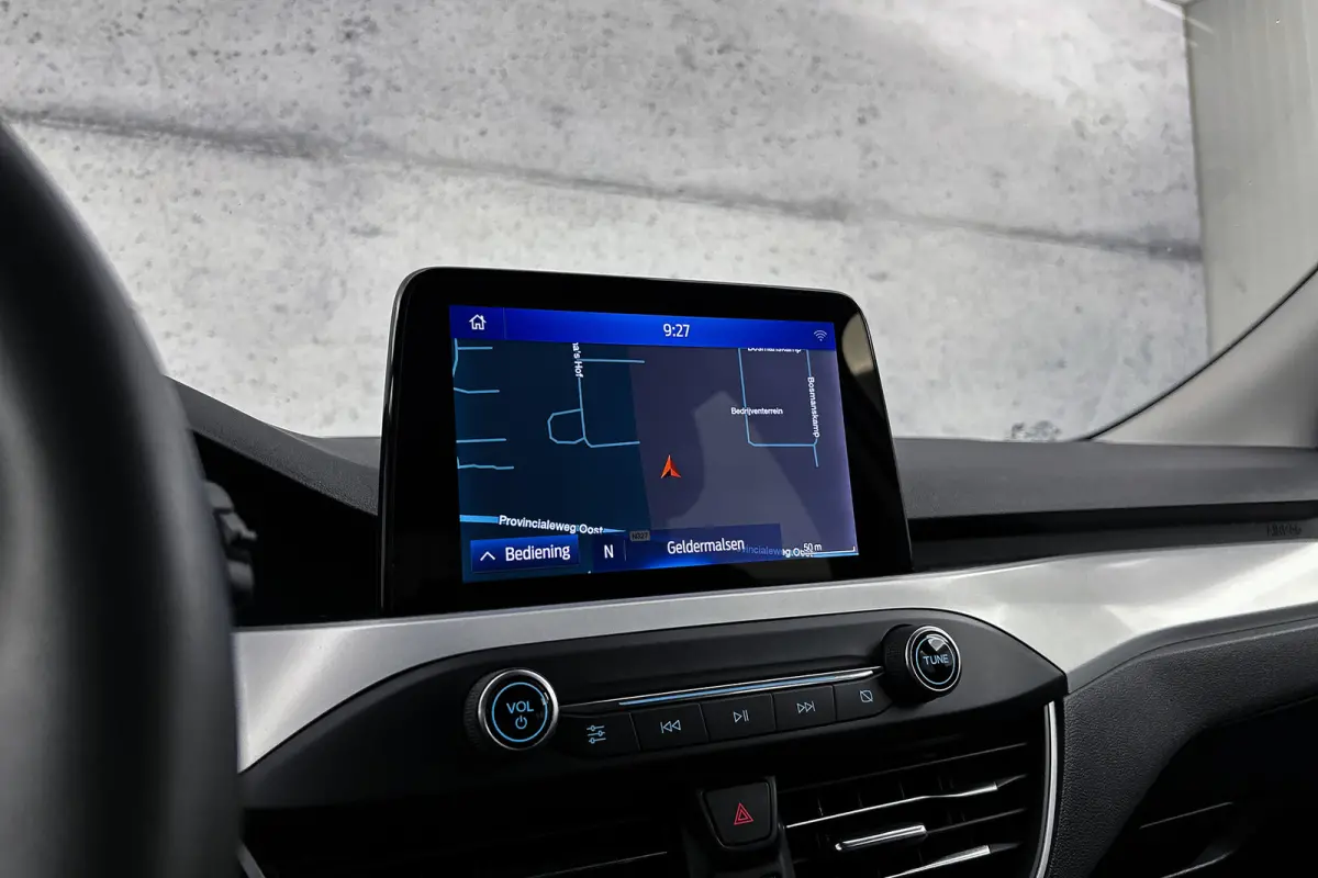 1.0 EcoBoost Trend Edition Business | Camera | Apple Carplay