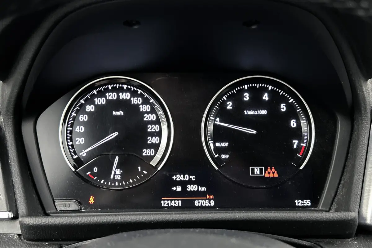 218i 7p. Executive | Camera | LED | Navigatie | Airco | Lichtmetalen velgen