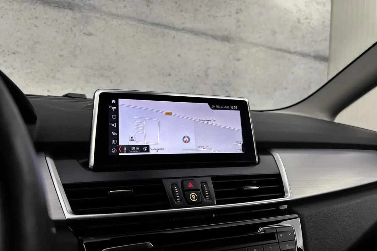 218i 7p. Executive | Camera | LED | Navigatie | Airco | Lichtmetalen velgen
