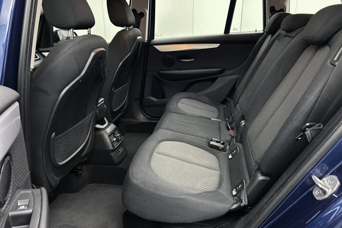 218i 7p. Executive | Camera | LED | Navigatie | Airco | Lichtmetalen velgen