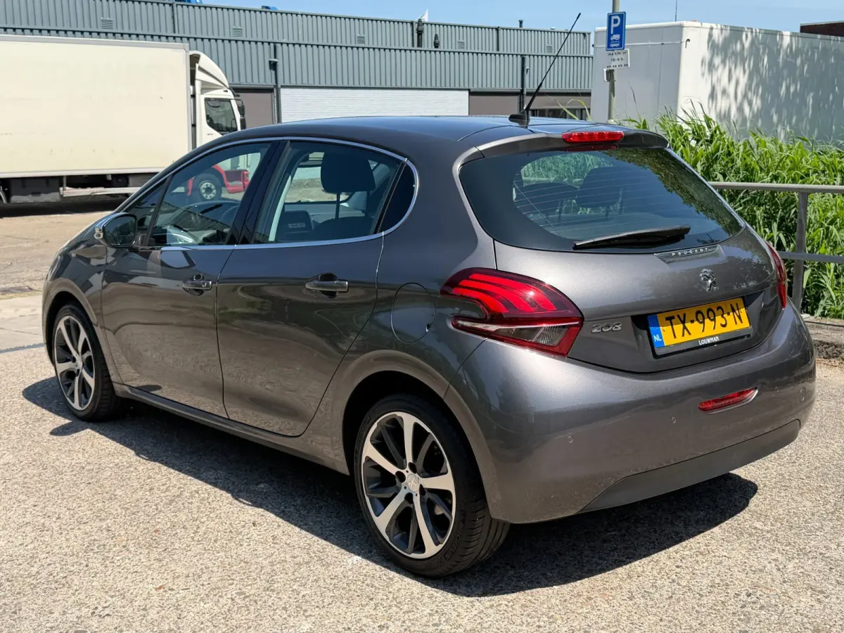 1.2 PureTech GT-line!2018!5-deurs!Automaat!LM. velgen!