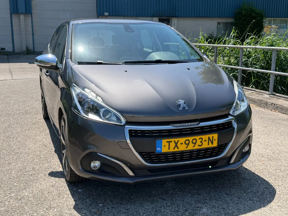 1.2 PureTech GT-line!2018!5-deurs!Automaat!LM. velgen!