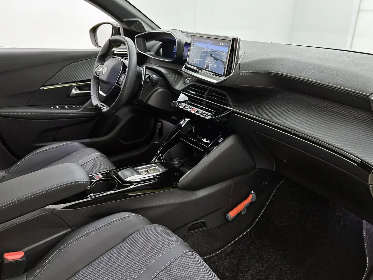 1.2 Hybrid 145pk GT Automaat | Glazendak | Navigatie | Camera voor + Achter | Climate Control | Adaptieve Cruise Control | Full-LED | Dodehoekdetectie |