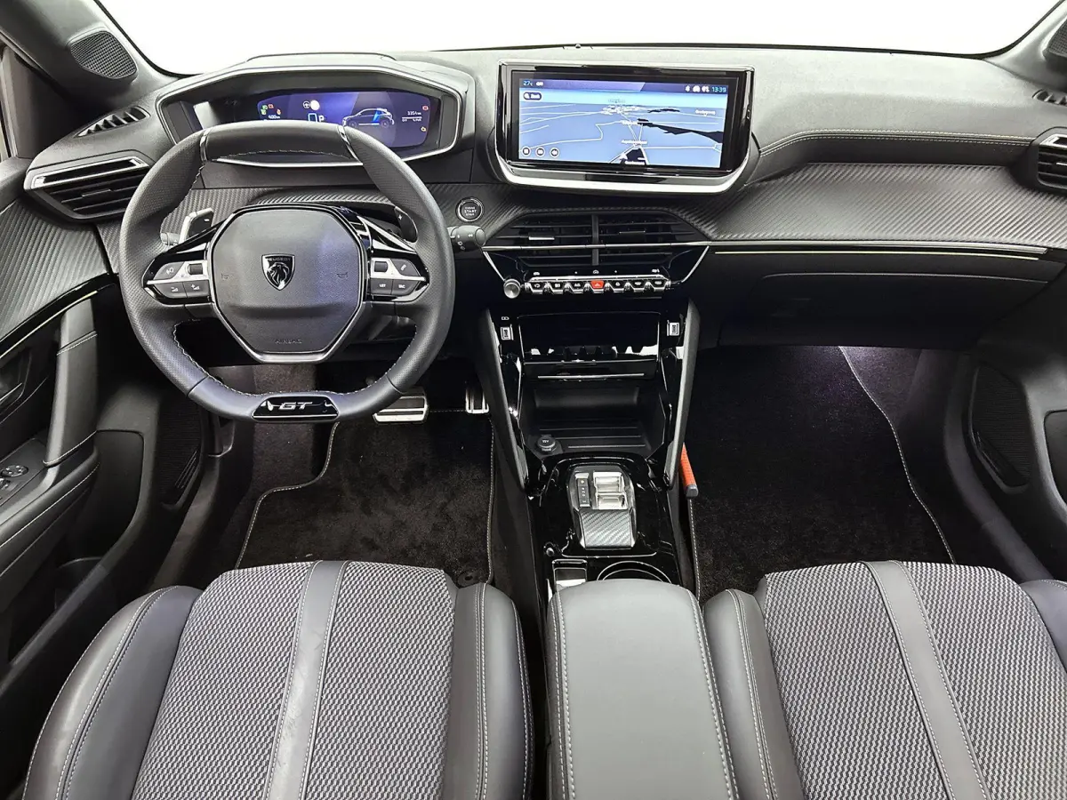 1.2 Hybrid 145pk GT Automaat | Glazendak | Navigatie | Camera voor + Achter | Climate Control | Adaptieve Cruise Control | Full-LED | Dodehoekdetectie |