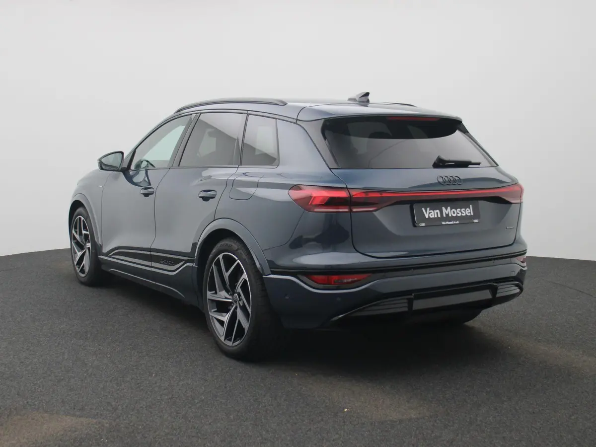 Advanced edition 100 kWh | Adaptive cruise control | Luchtvering | Bang & Olufsen | Geheugen best.stoel | Dodehoekdetectie | Stuurverwarming | Stoelverwarming voor & achter | MMI-bijrijderss