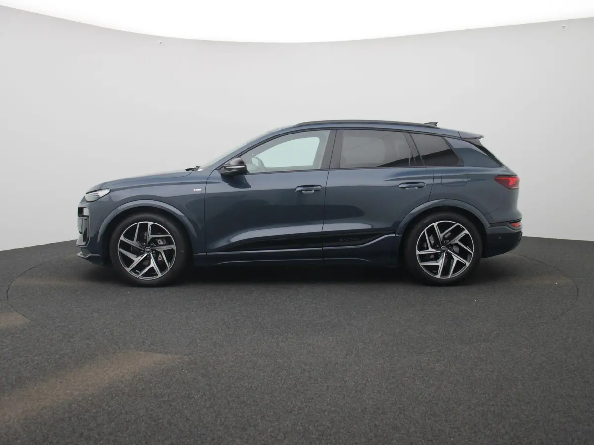 Advanced edition 100 kWh | Adaptive cruise control | Luchtvering | Bang & Olufsen | Geheugen best.stoel | Dodehoekdetectie | Stuurverwarming | Stoelverwarming voor & achter | MMI-bijrijderss