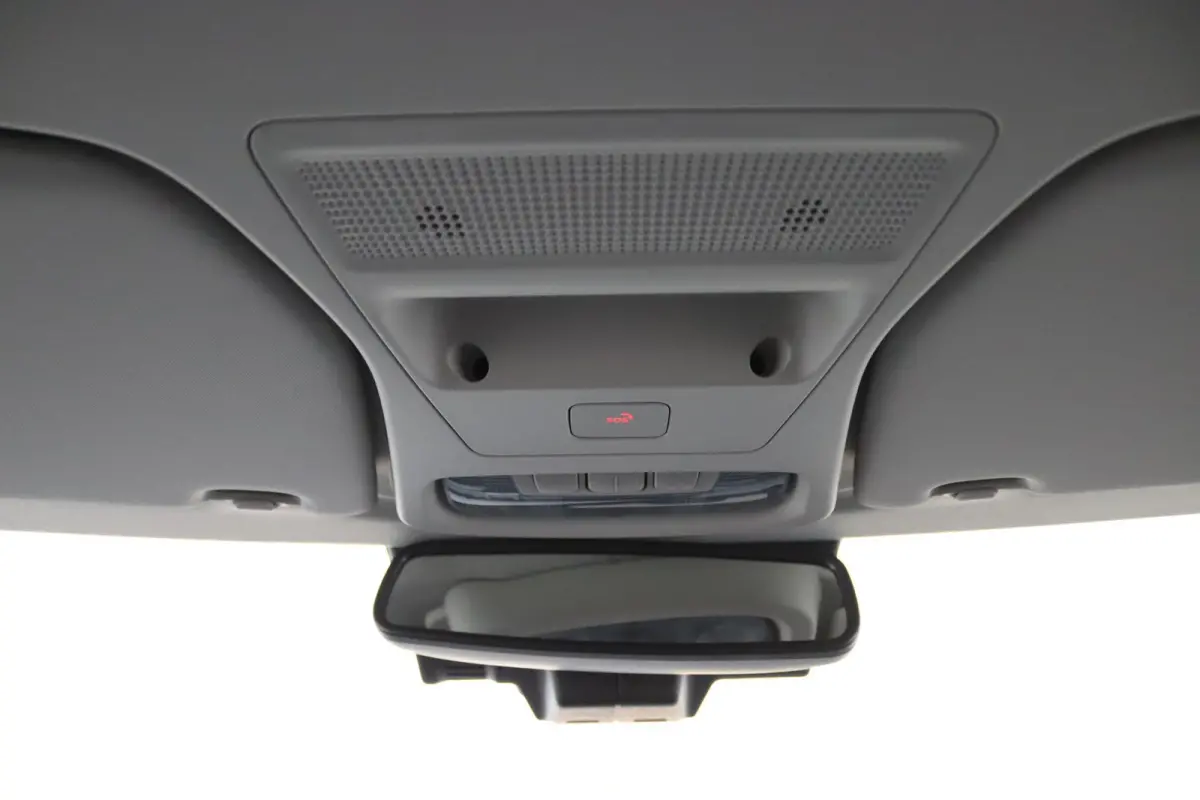 BEV Titanium €7.535,- korting !! | Achterlichten LED | Dagrijlicht LED | Driver assistance pack inclusief navigatie