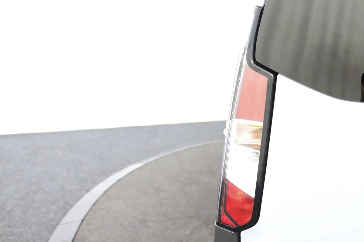 BEV Titanium €7.535,- korting !! | Achterlichten LED | Dagrijlicht LED | Driver assistance pack inclusief navigatie