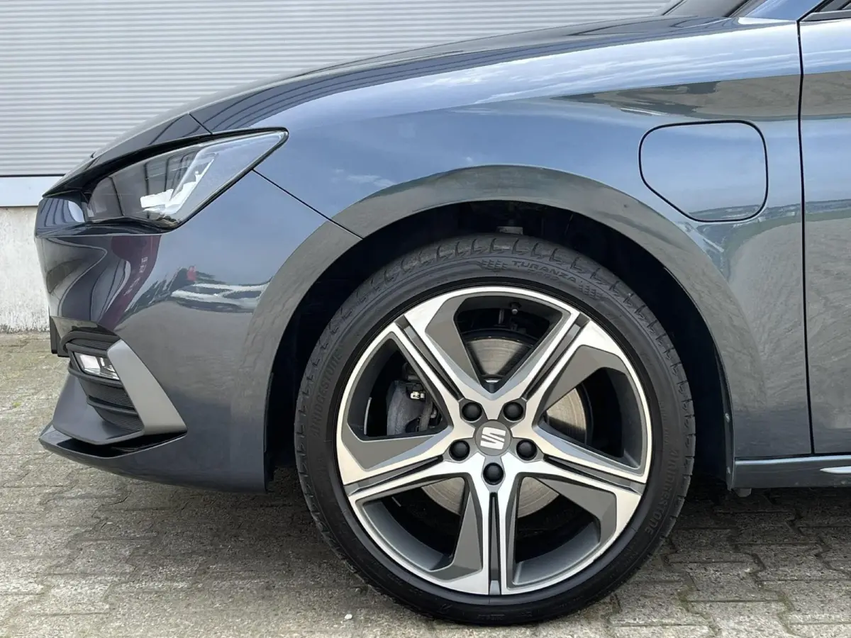 1.4 TSI eHybrid 204pk DSG PHEV FR Business Intense | SoH 95% | Trekhaak | Navigatgie | Stoelverwarming