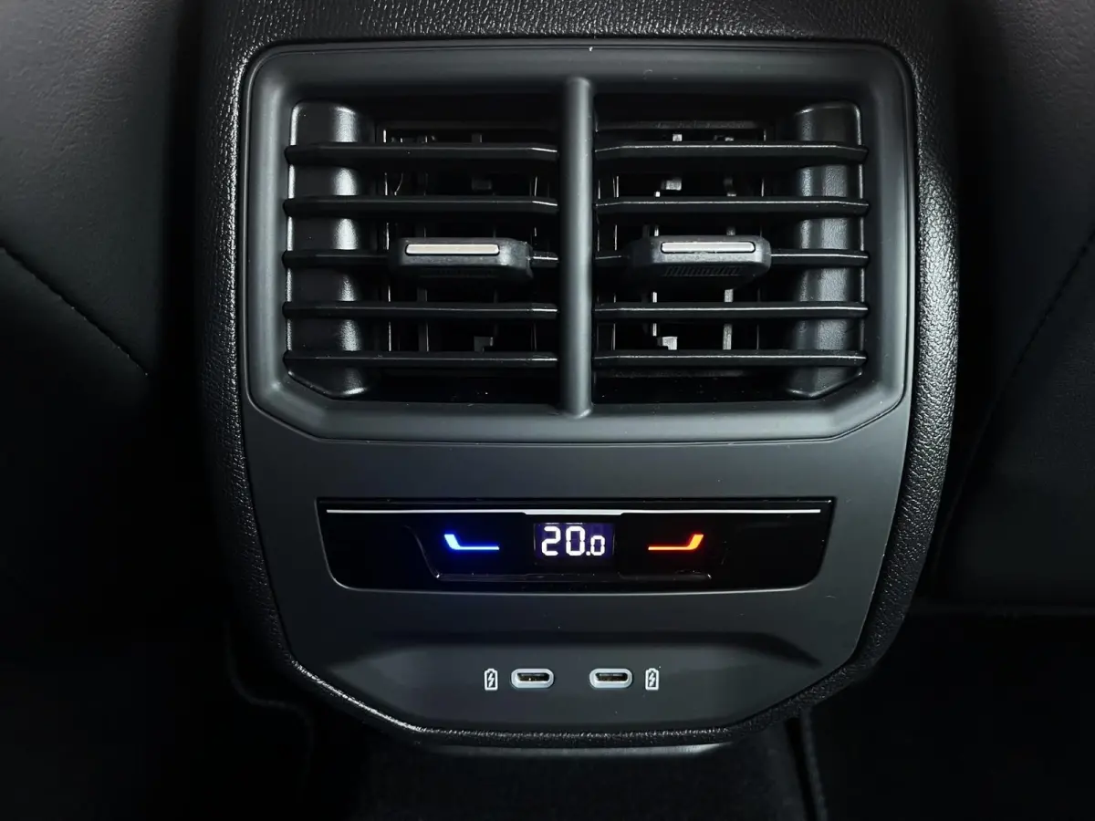 1.4 TSI eHybrid 204pk DSG PHEV FR Business Intense | SoH 95% | Trekhaak | Navigatgie | Stoelverwarming