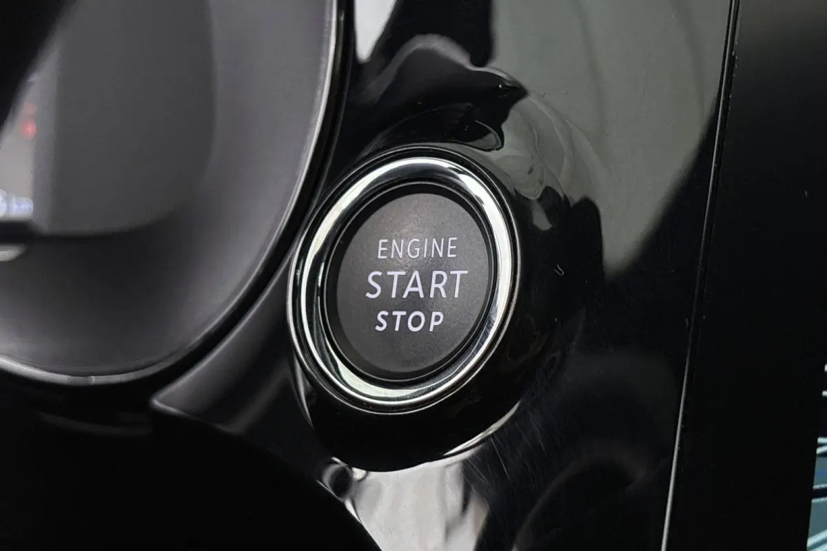 1.2 Turbo Hybrid GS 145 PK Keyless Trekhaak 17" Stoel-Stuurverwarming