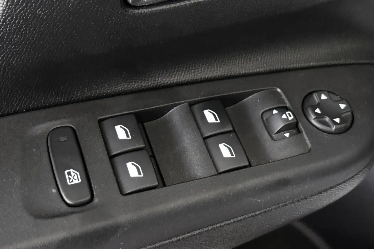 1.2 Turbo Hybrid GS 145 PK Keyless Trekhaak 17" Stoel-Stuurverwarming