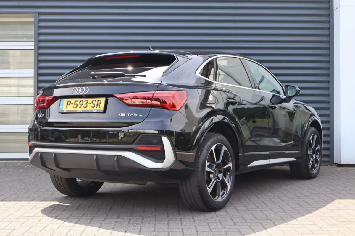 45 TFSIe 245pk S Edition | Achteruitrijcamera | Stoelverwarming | Dodehoeksensor | Sportstoelen | Apple Carplay & Android Auto