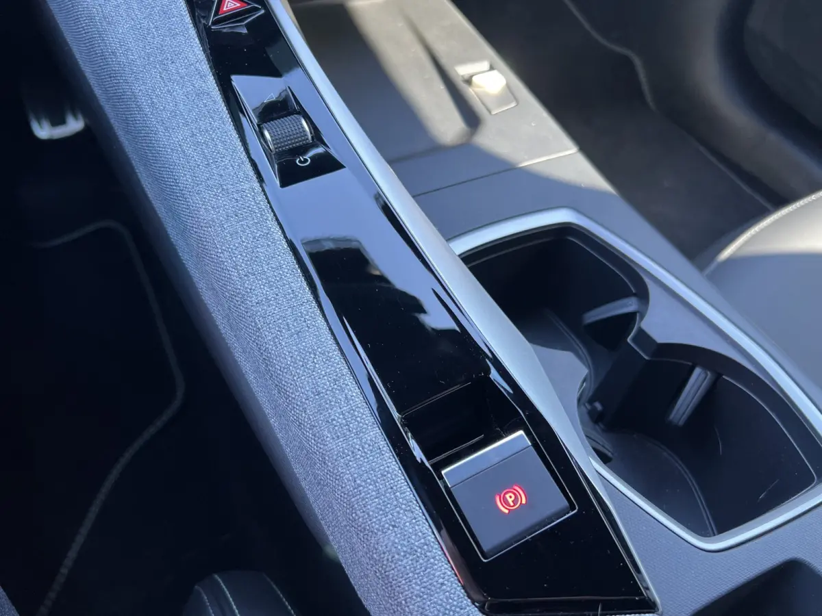 1.6 Plug-in Hybrid 195 GT 7p | 98,75% SoH | 8 Jaar Garantie | Full LED | Stoel+Stuurverwarming | Keyless | 360* camera | Adaptive CC |