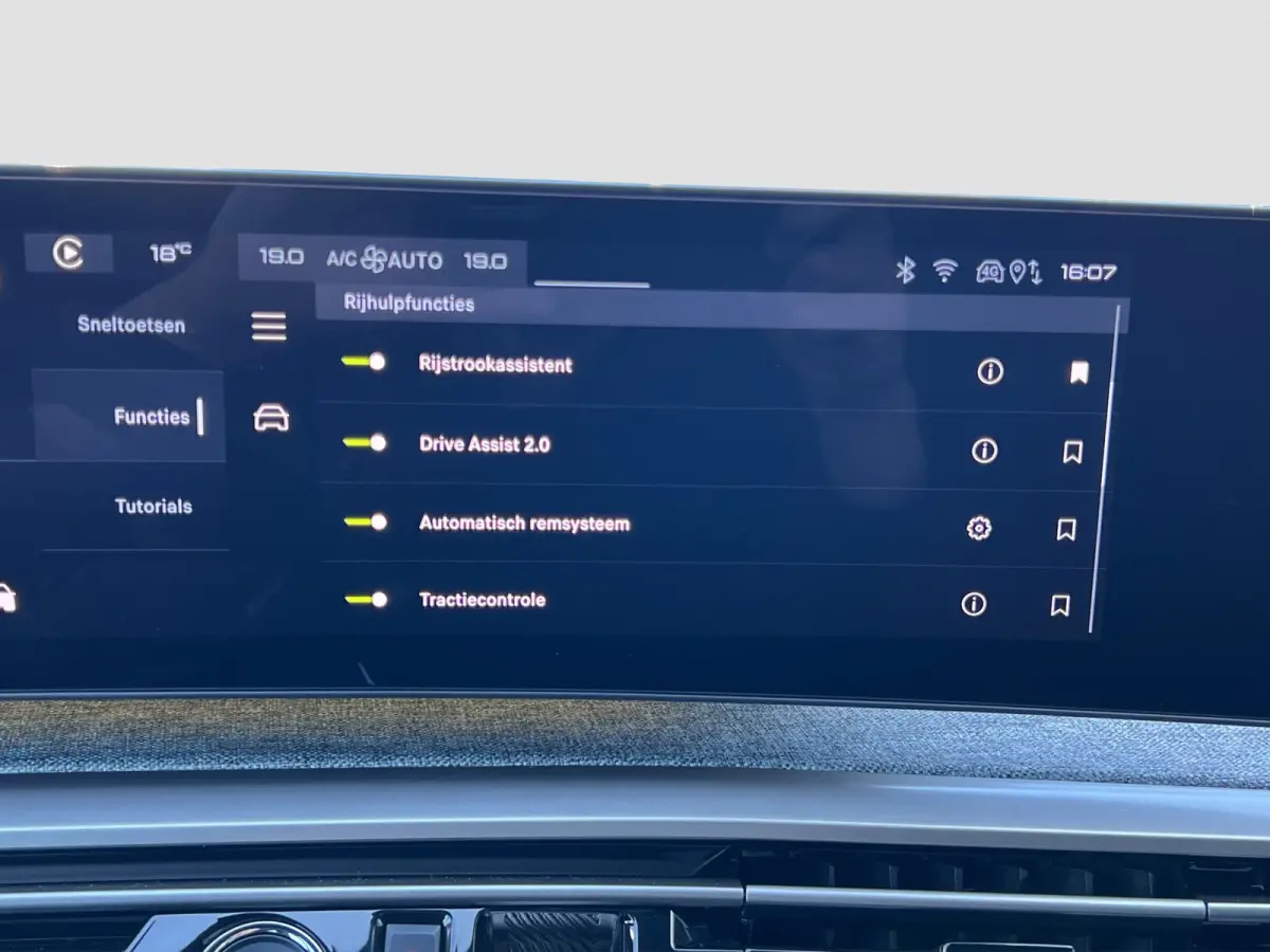 1.6 Plug-in Hybrid 195 GT 7p | 98,75% SoH | 8 Jaar Garantie | Full LED | Stoel+Stuurverwarming | Keyless | 360* camera | Adaptive CC |