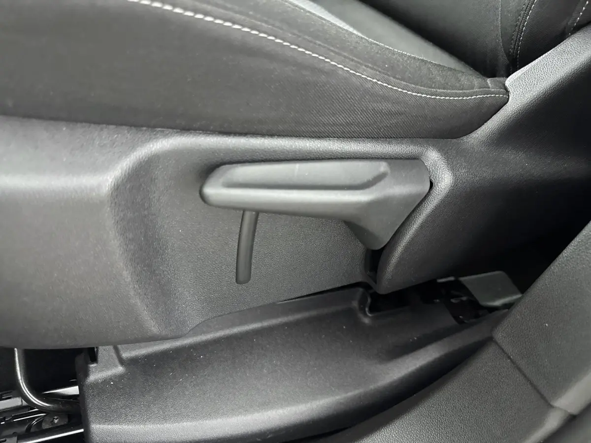 1.2 130pk Online Edition | Trekhaak | Lichtmetalen velgen | Climate control | Parkeersensoren | Cruise control |