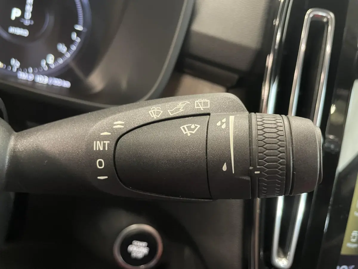 1.5 T5 Inscription Navigatie Apple Carplay Android Auto Camera Parkeersensoren Cruise Control Leder Full LED Stoel- en stuurverwarming Climate Control Lichtmetalen velgen