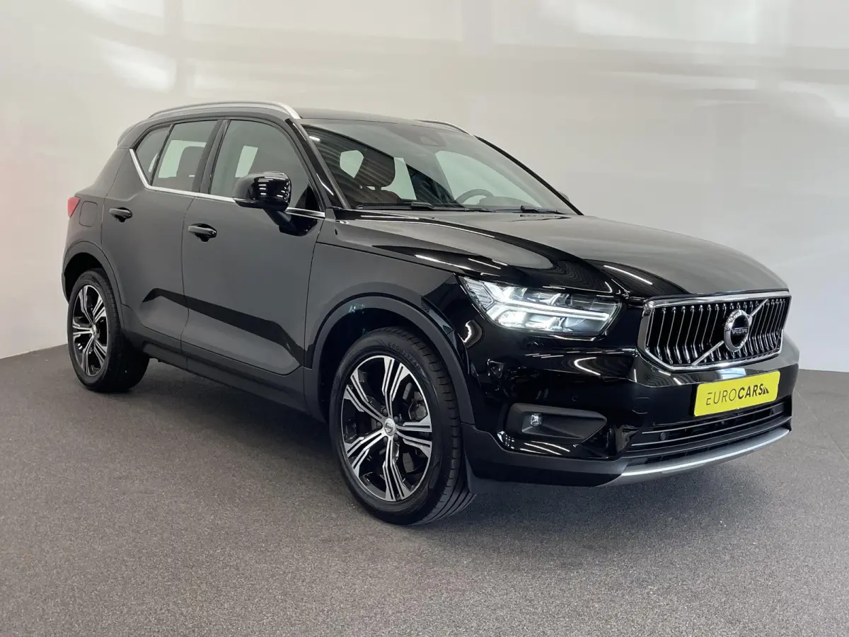 1.5 T5 Inscription Navigatie Apple Carplay Android Auto Camera Parkeersensoren Cruise Control Leder Full LED Stoel- en stuurverwarming Climate Control Lichtmetalen velgen