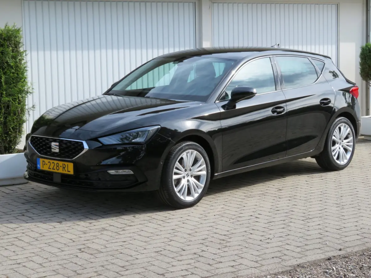 1.0 TSI 110pk Business Intense ADAPT CRUISE-CAMERA-1e EIG.-NL AUTO-