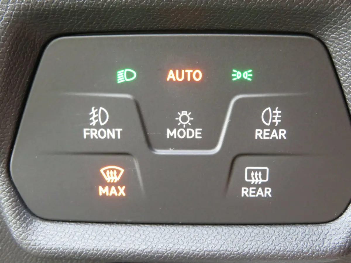 1.0 TSI 110pk Business Intense ADAPT CRUISE-CAMERA-1e EIG.-NL AUTO-