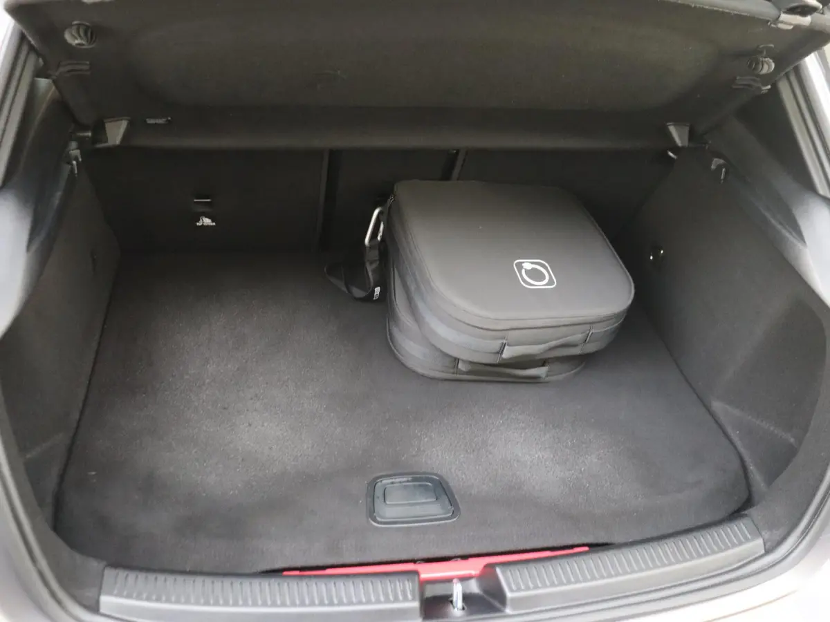 250 e Business Solution AMG / Panaromadak / Night-Pakket / Memory-Stoelen / 360Graden-Camera /