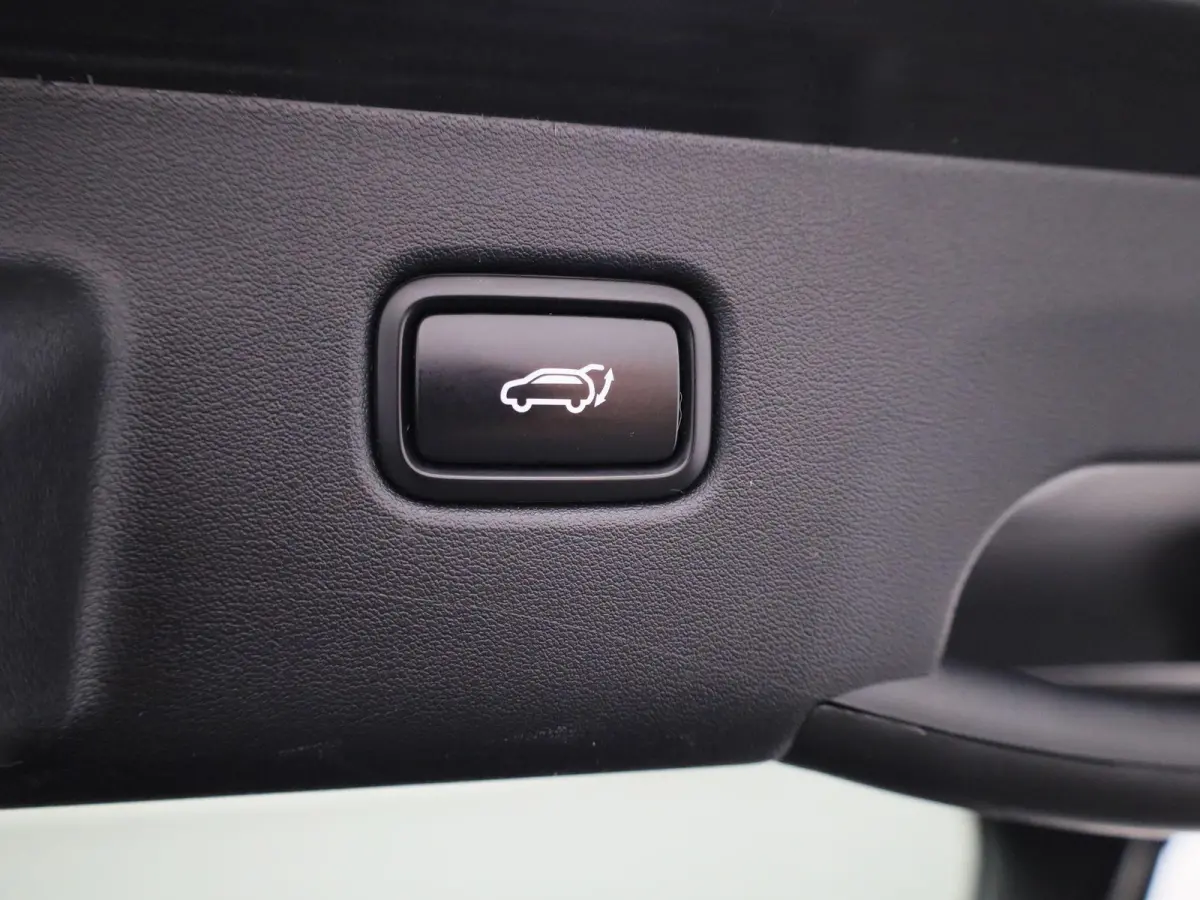 BEV 77,4 kWH Business Plus | Apple Carplay / Android Auto | Stoelverwarming | Stoelventilatie | Stuurverwarming | Achteruitrijcamera |