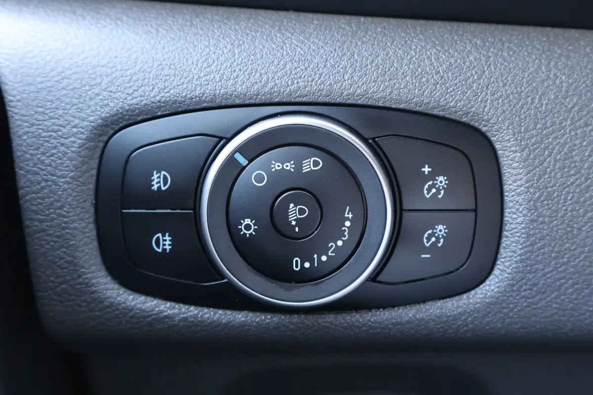2.0 TDCI 130pk L2 H1 Trend Airco Camera Apple Carplay