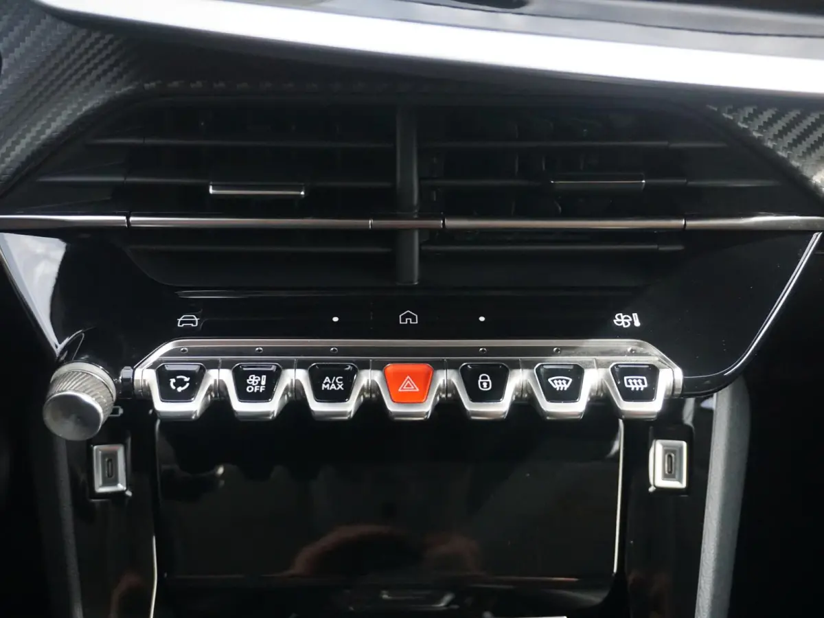 EV Allure Avantage 51 kWh SOH 97% | CARPLAY | PARKEERSENSOREN | E.C.C. |