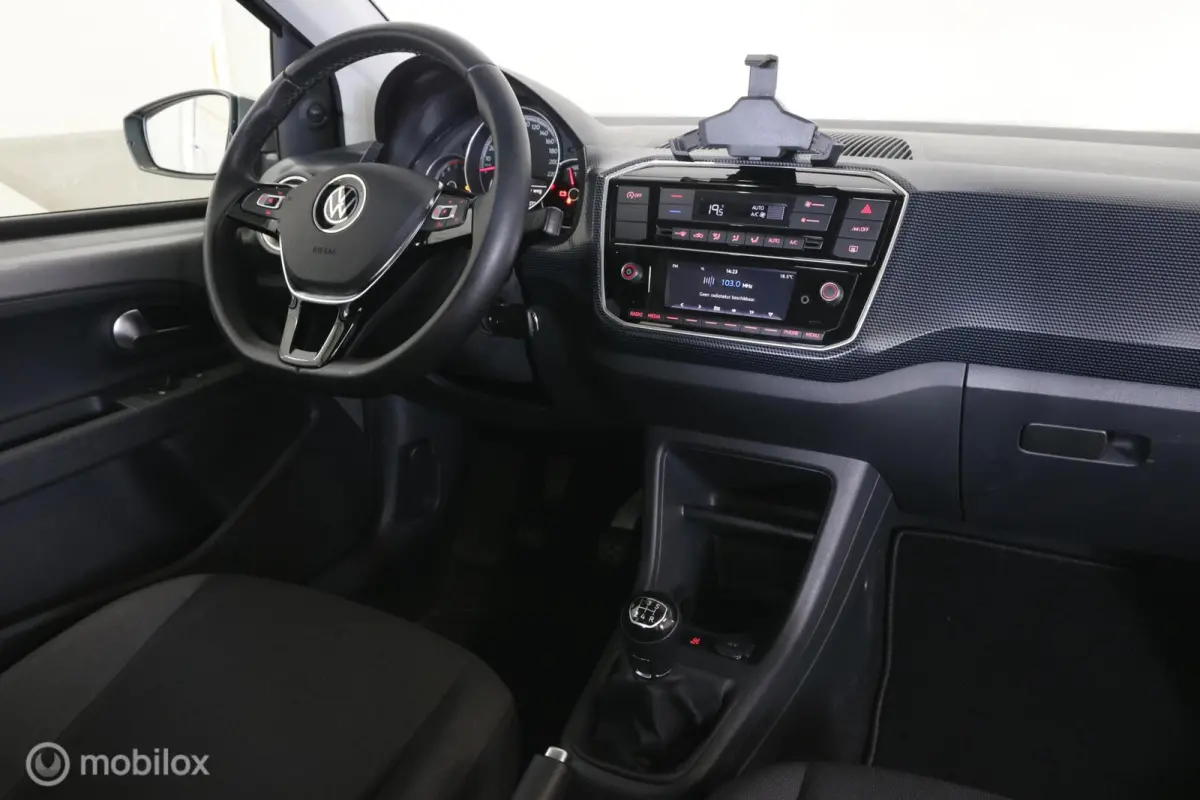 Up! 1.0 MPI | 05-2022 | Airco | Bluetooth