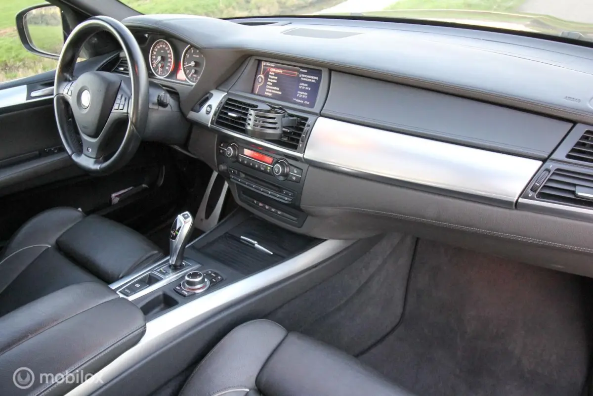 3.5i HighExe. M-sport E70 LCI Merino leer Panoramadak Historie