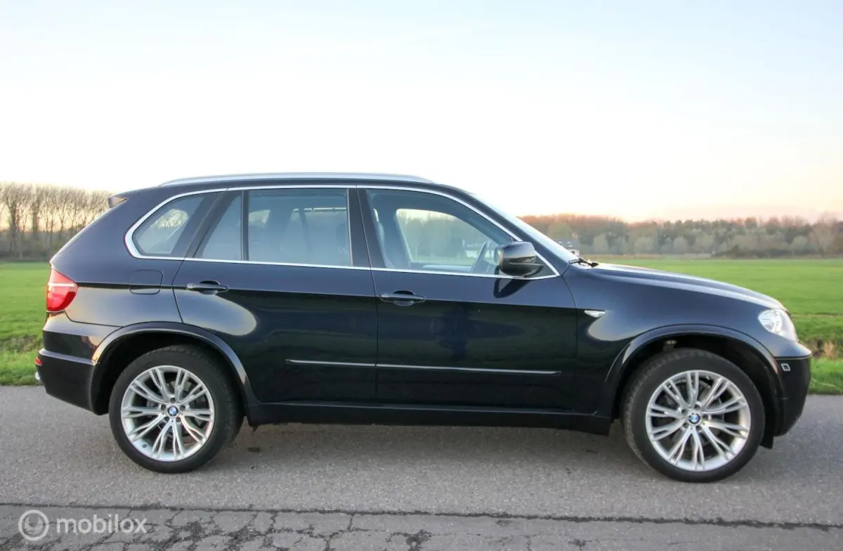 3.5i HighExe. M-sport E70 LCI Merino leer Panoramadak Historie