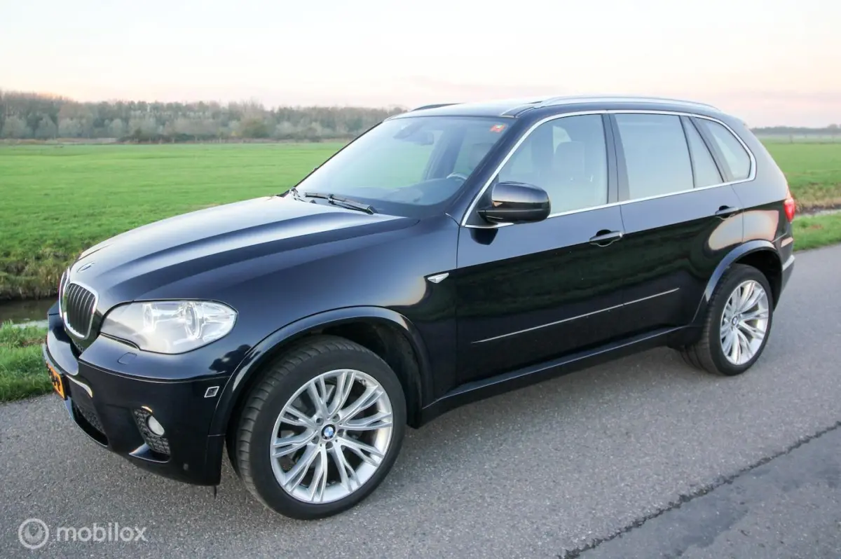 3.5i HighExe. M-sport E70 LCI Merino leer Panoramadak Historie