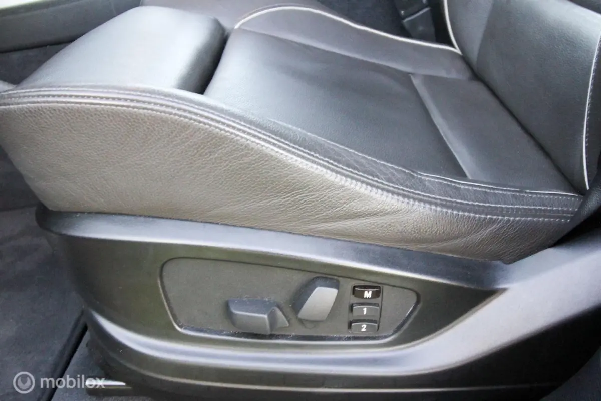 3.5i HighExe. M-sport E70 LCI Merino leer Panoramadak Historie