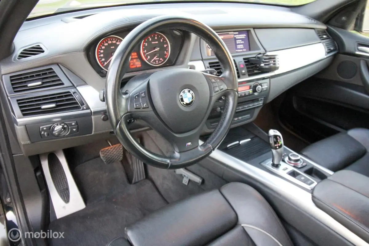 3.5i HighExe. M-sport E70 LCI Merino leer Panoramadak Historie